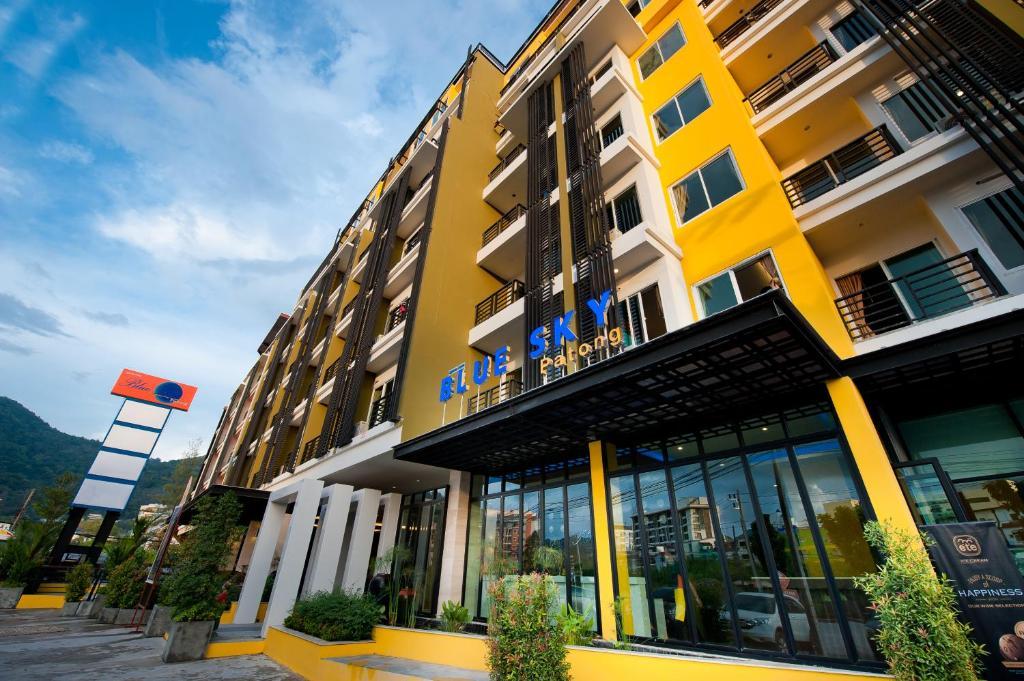 Blue Sky Patong Hotell Exteriör bild