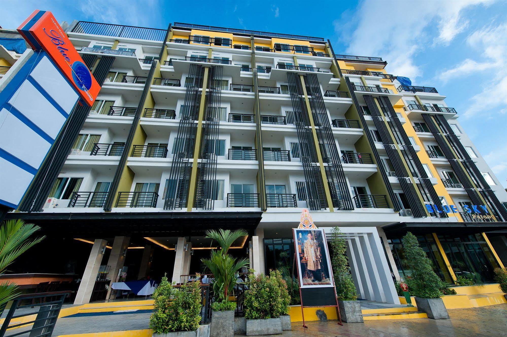 Blue Sky Patong Hotell Exteriör bild